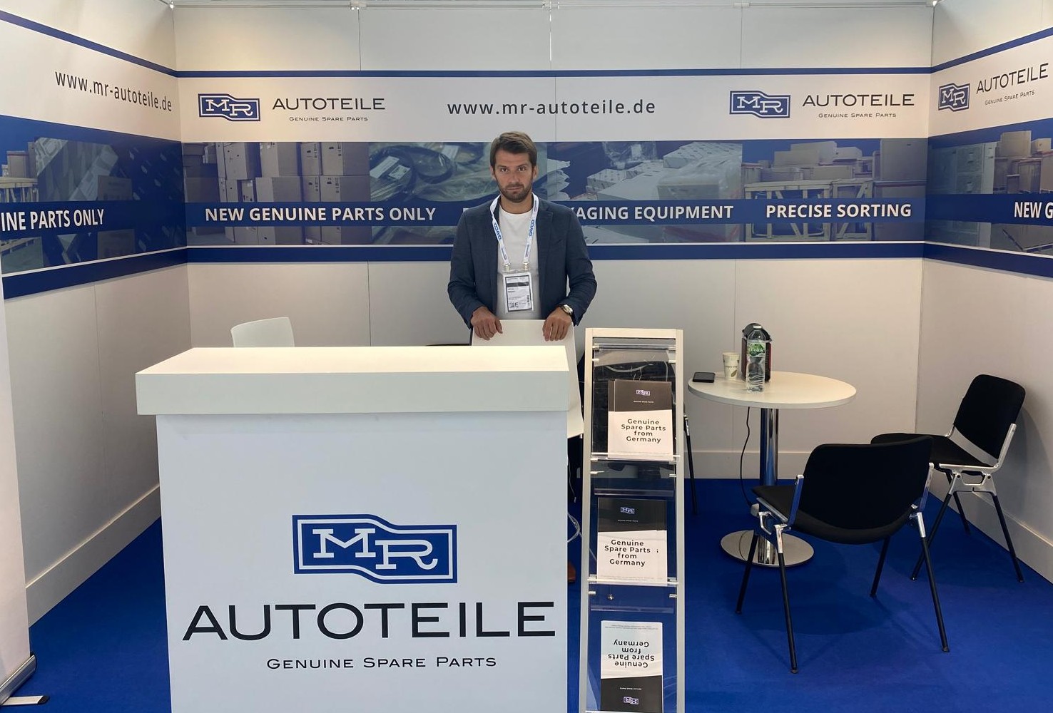 MR-Autoteile trade fair stand